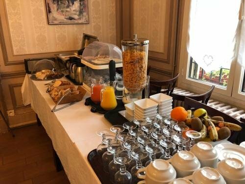 Гостиница Hotel Restaurant La Musardiere