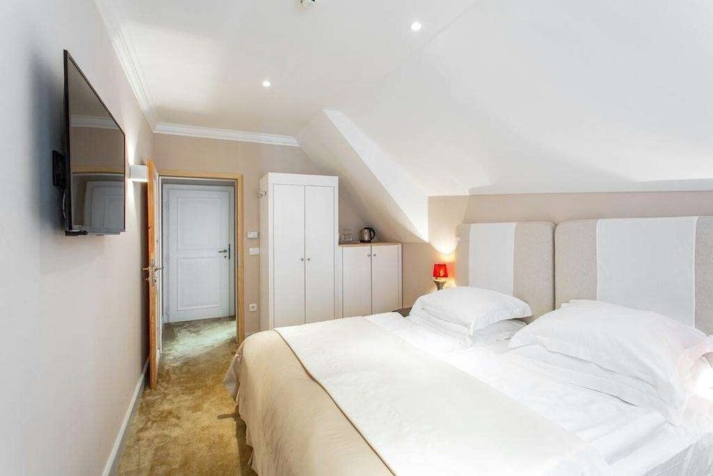 Фото Lesar Hotel Angel