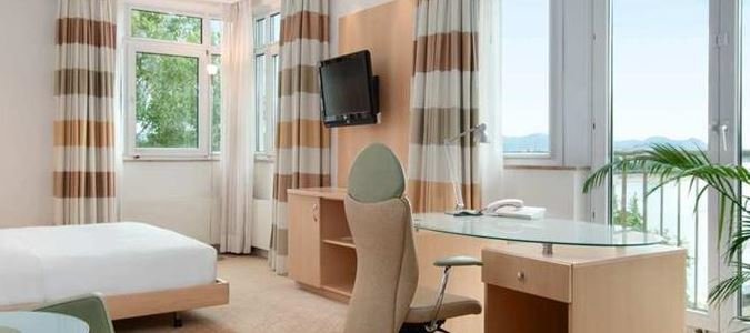 Фото Dorint Hotel Bonn