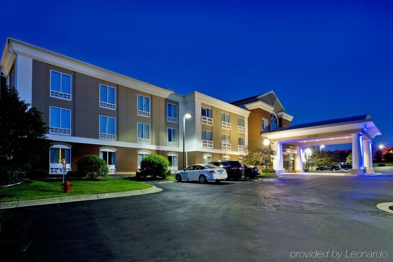 Гостиница Holiday Inn Express Hotel & Suites Grand Rapids-North, an Ihg Hotel в Гранд-Рапидс