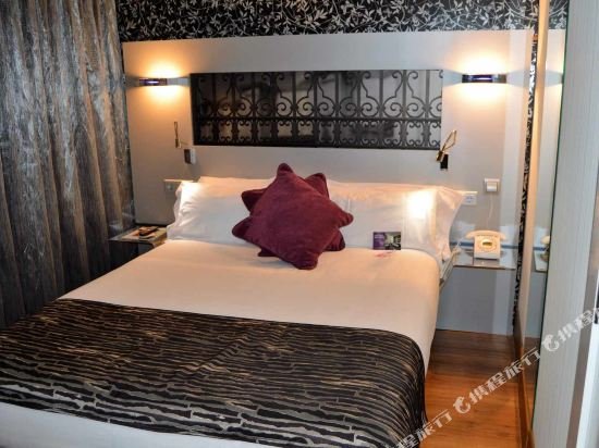 Фото Petit Palace Plaza Mayor