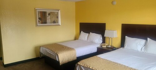 Гостиница Travelodge by Wyndham Airport Platte City