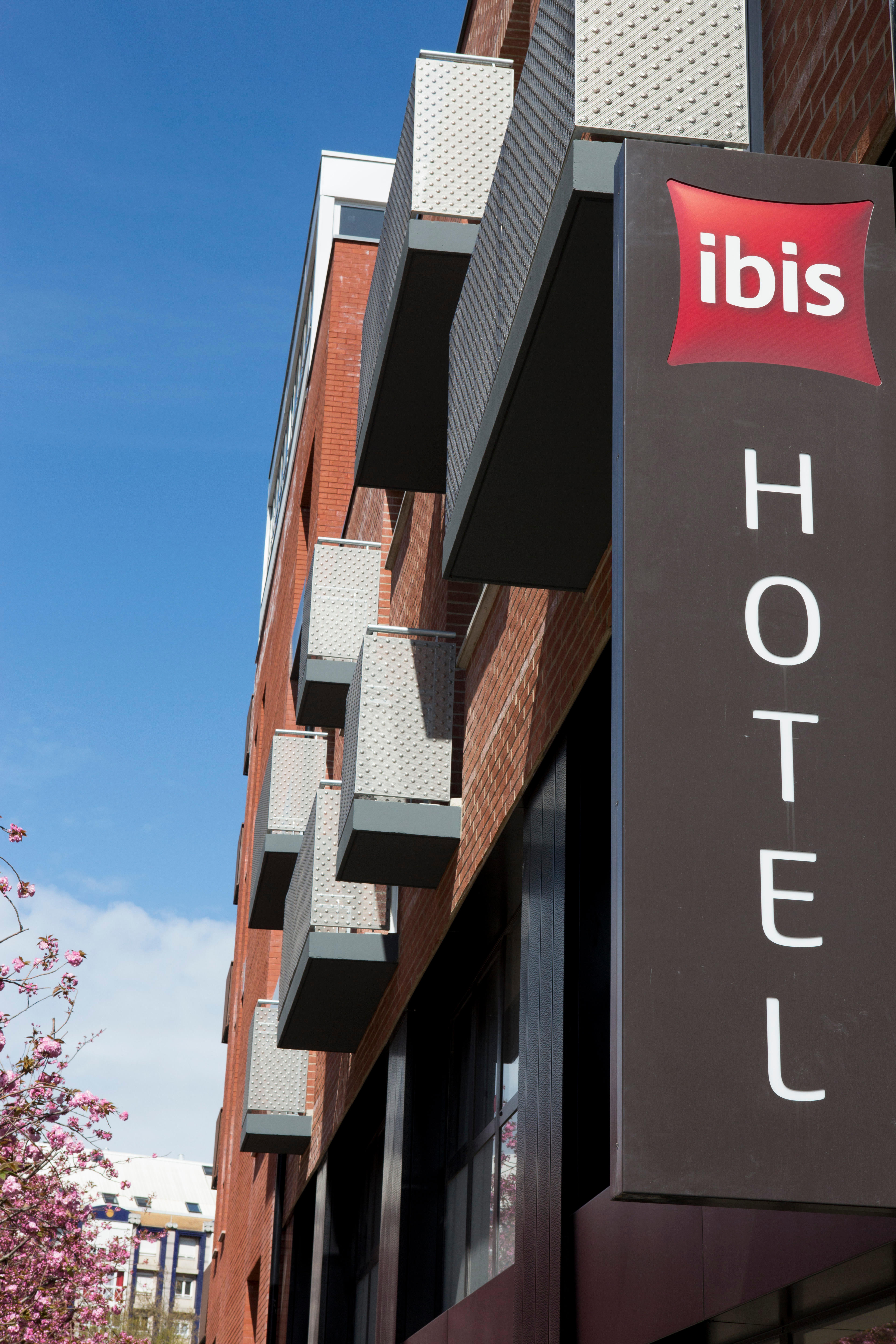 Фото Ibis Lille Centre Grand Palais