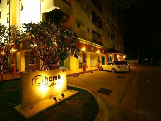 Hotel At Home Phetkasem, Bangkok, photo