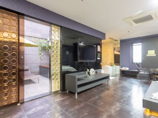 Фото Qingdao Hengbo Hotel