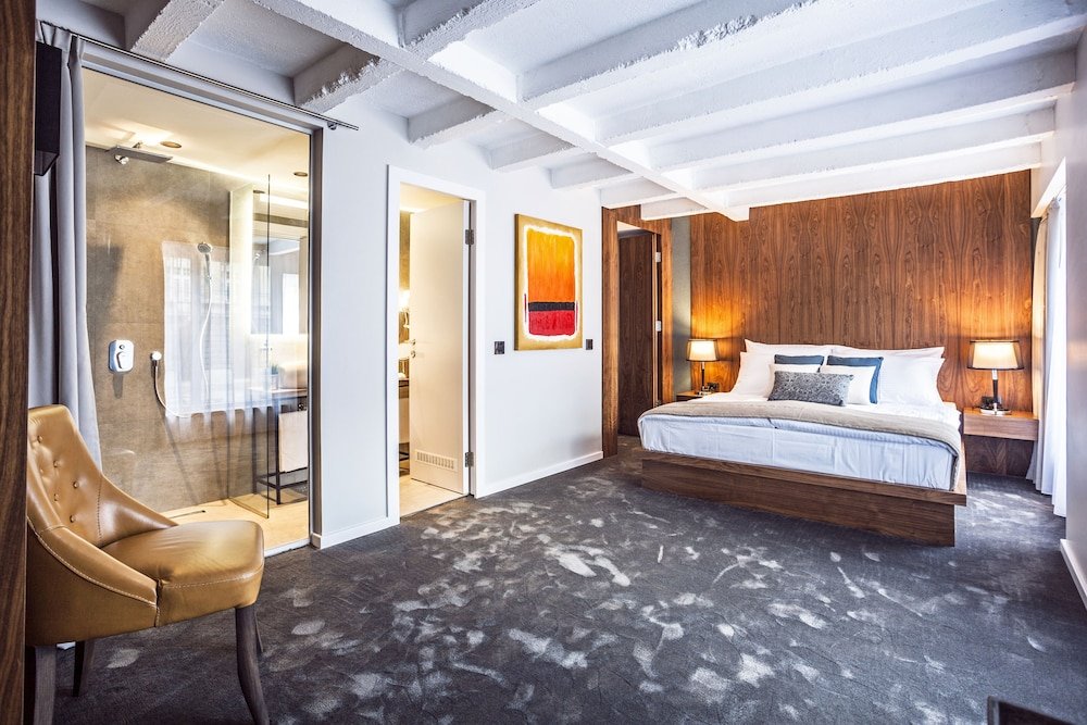 Фото Nomad Luxury Suites