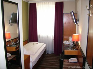 Гостиница Leonardo Hotel Frankfurt City Center