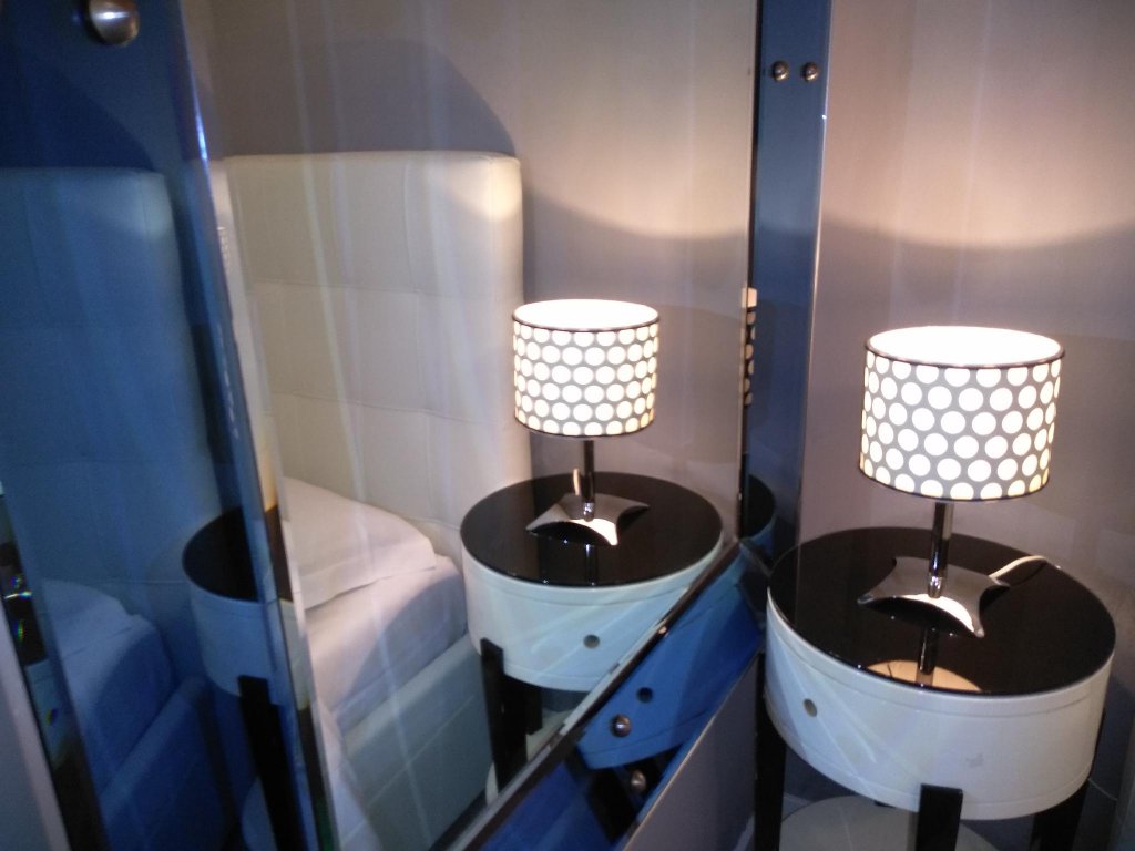 Фото White Vatican