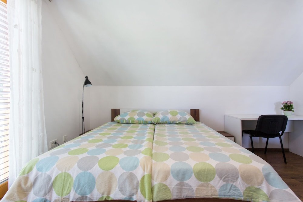 Фото Domovoj Apartments and Rooms