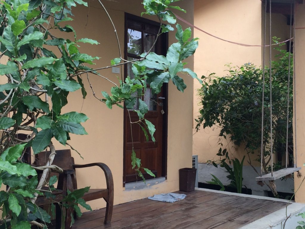 Фото Mountain Blue Cottage