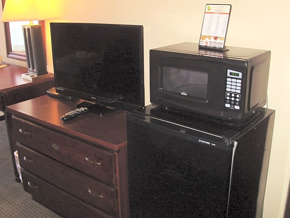 Фото Trade Winds Central Inn