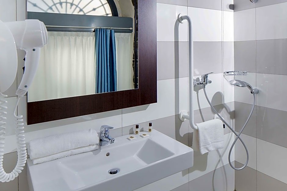 Фото B&B Hotel Trieste