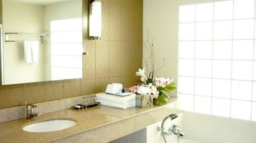 Фото Dynasty Grande Hotel