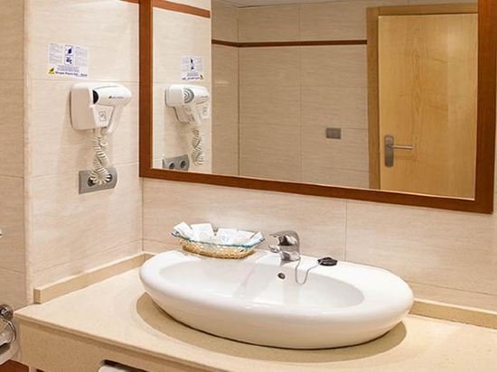 Фото Hotel Vibra S´Estanyol