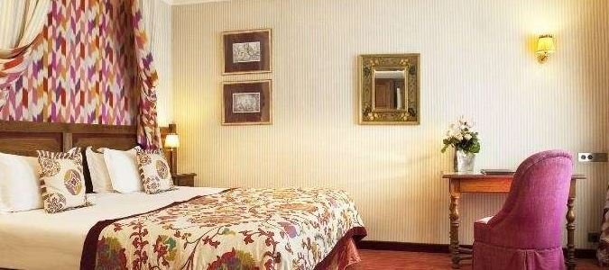 Фото Hotel Au Manoir Saint-Germain des Prés