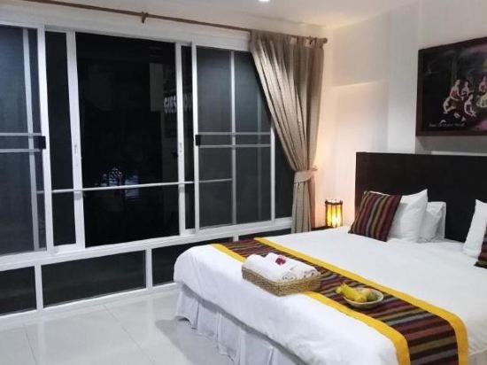 Фото Baan Oui Phuket Guest House