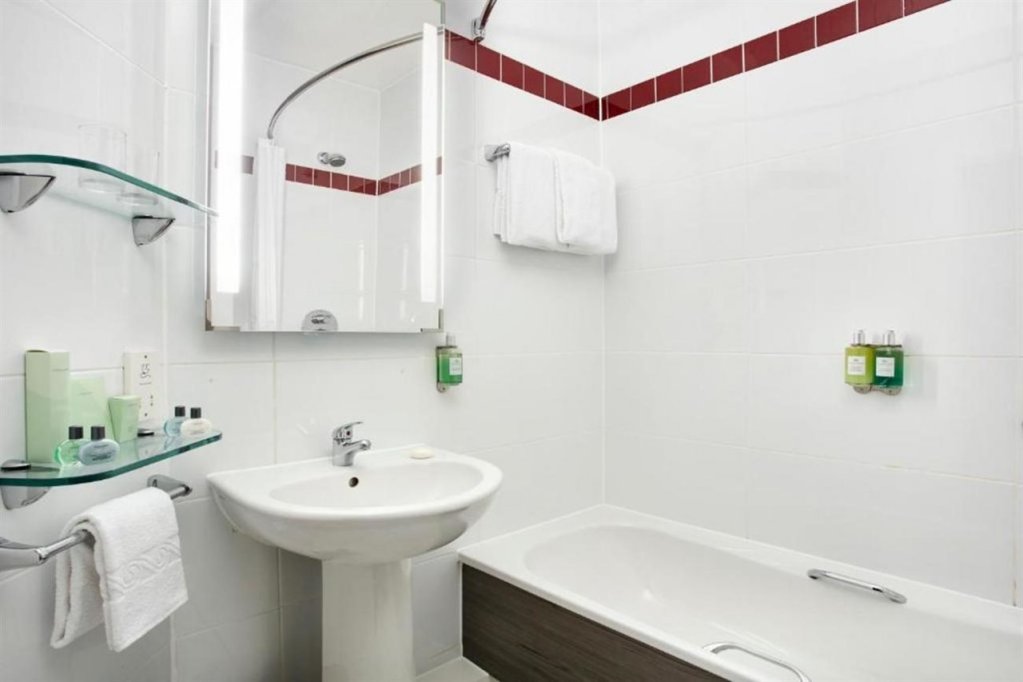 Фото Jurys Inn Brighton