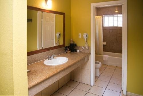 Фото Kings Motel Inglewood