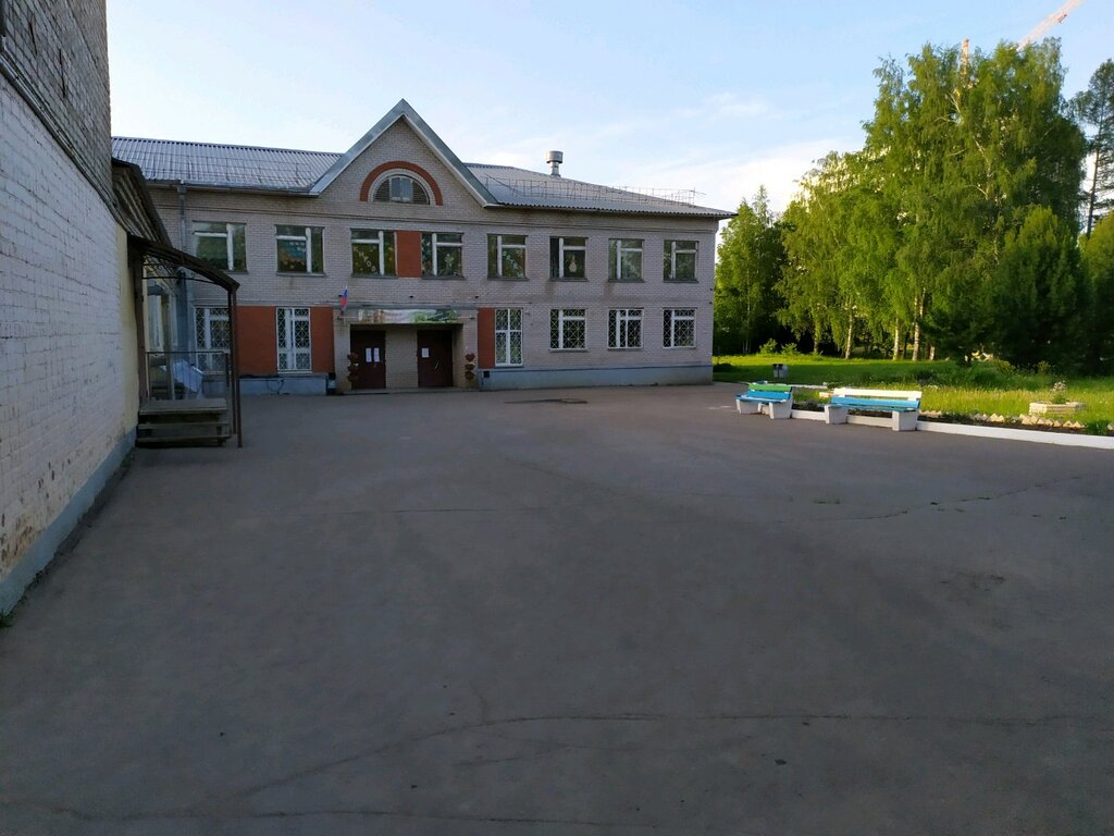 Фанком московская ул 2б поселок садаковский фото Municipal budget educational institution Secondary school № 4 of the city of Kir