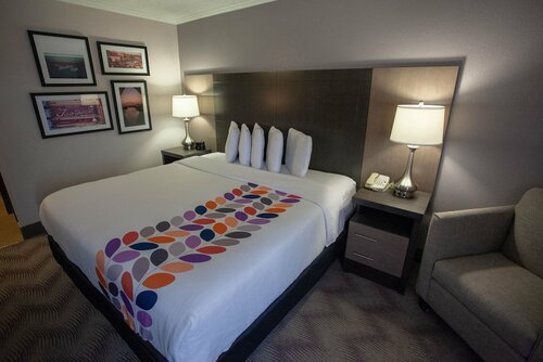 Гостиница La Quinta Inn & Suites by Wyndham Goodlettsville - Nashville в Гудлеттсвилле