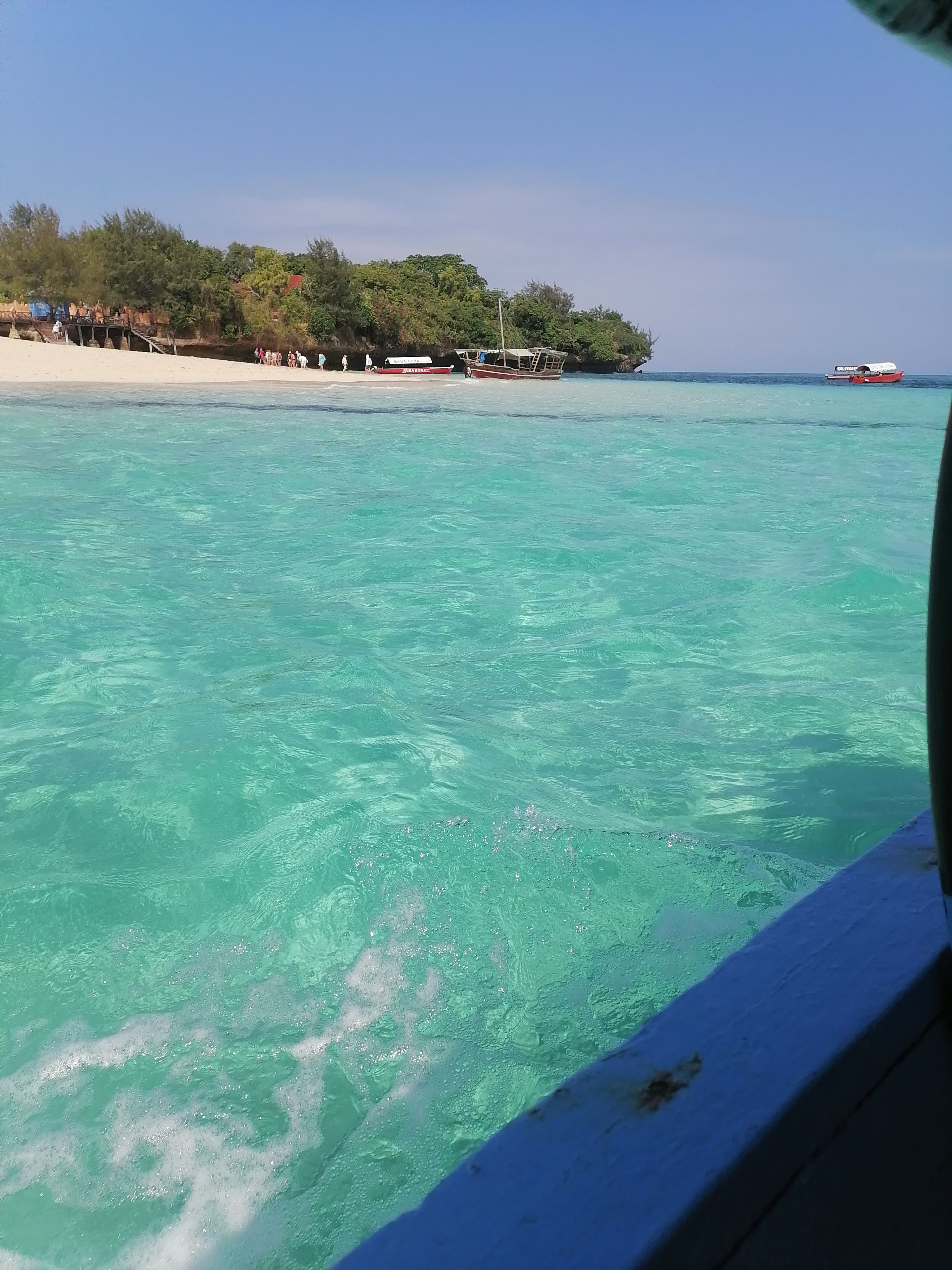 Фото Uroa Bay Beach Resort