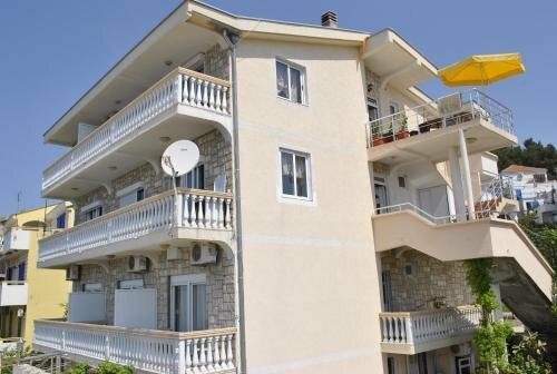 Гостиница Apartments Sun в Улцине