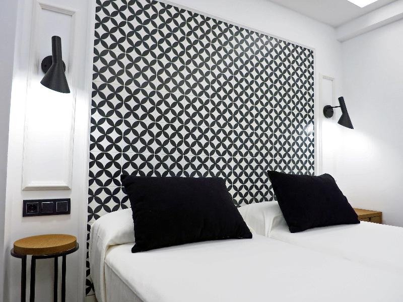 Фото Hotel Colón Plaza