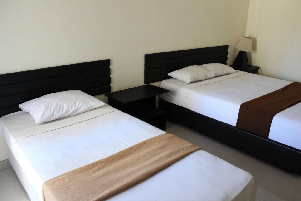 Фото Hotel Ayu Beach Inn