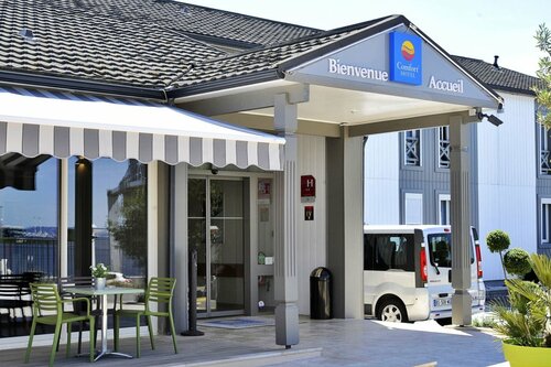 Гостиница Greet Hotel Marseille Provence Aéroport в Витроли