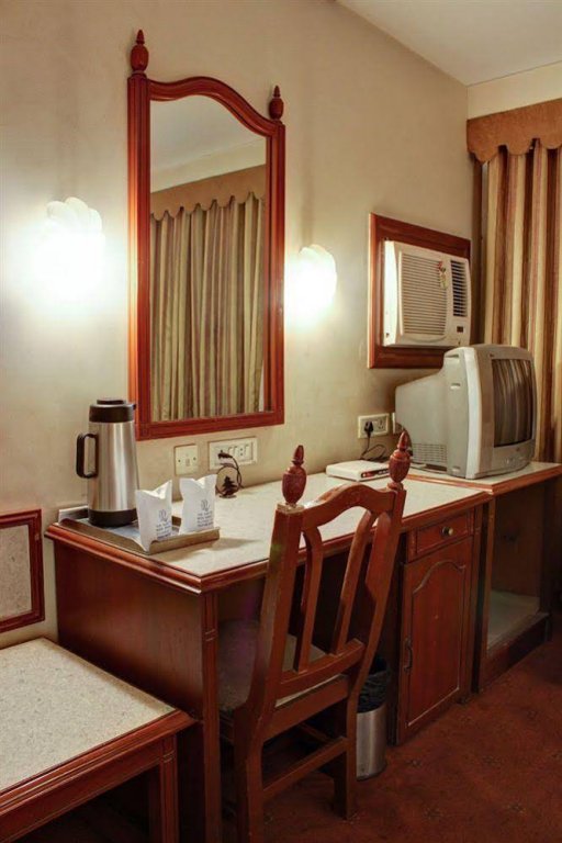 Фото Hotel Pradeep Palace