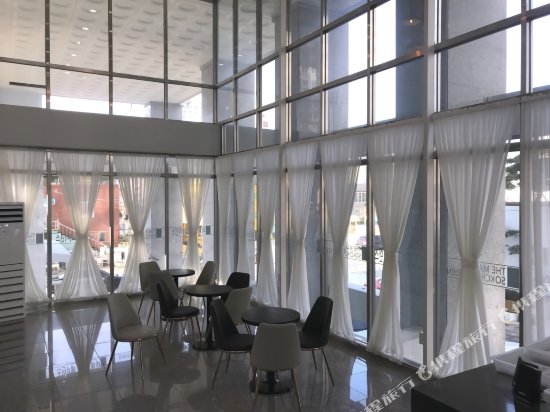 Фото The Mark Sokcho Residence