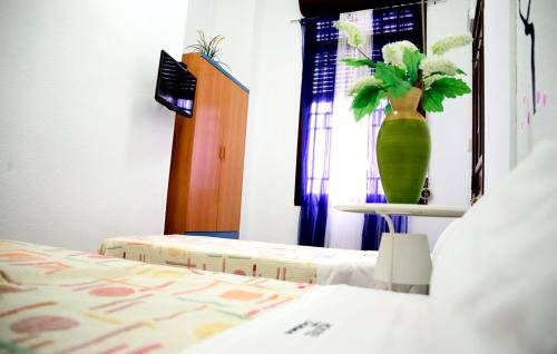 Фото The Cathedral Hostel