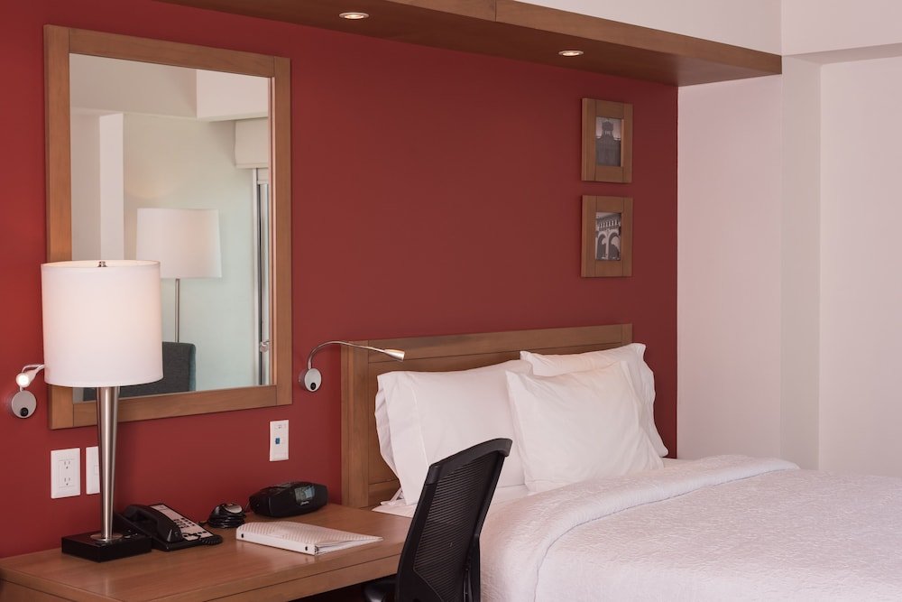 Фото Hampton Inn by Hilton GuadalajaraExpo