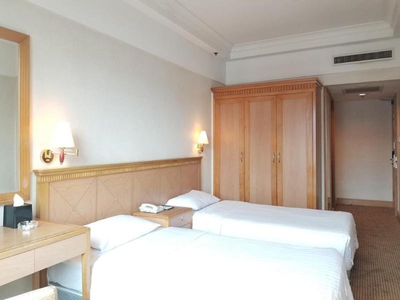 Фото Ramada Hong Kong Grand View