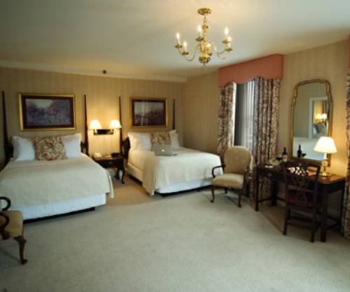 Фото Molly Pitcher Inn