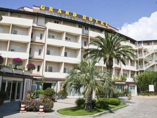 Фото Grand Hotel President