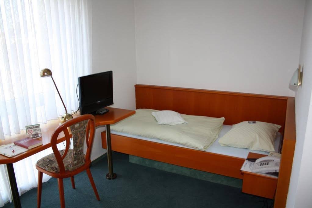 Фото Hotel-Gasthof-Dörfler