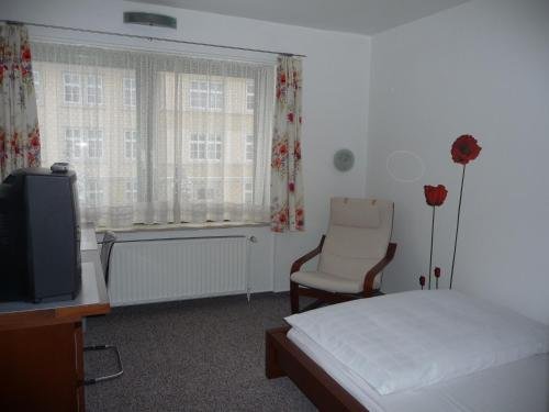 Фото B&b Hotel Hannover-City