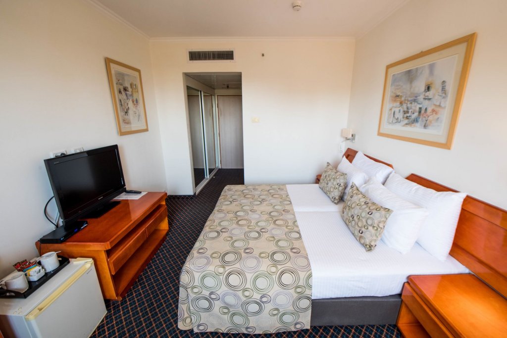 Фото Montefiore Hotel