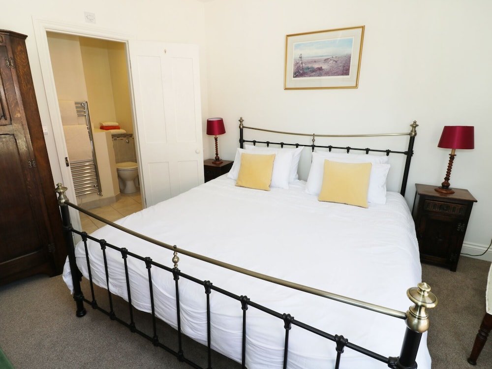 Фото 20 St. Nicholas Church Street