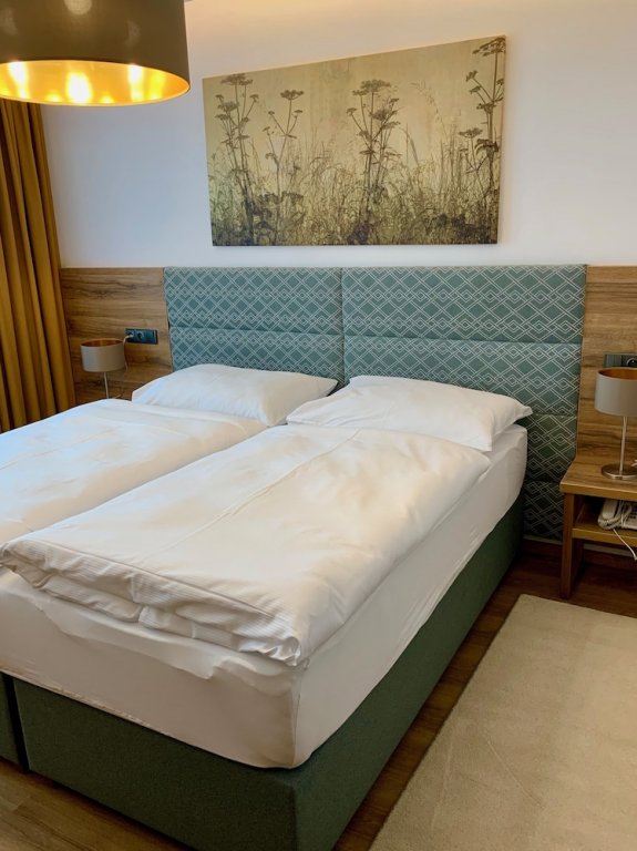 Фото Hotel Flora