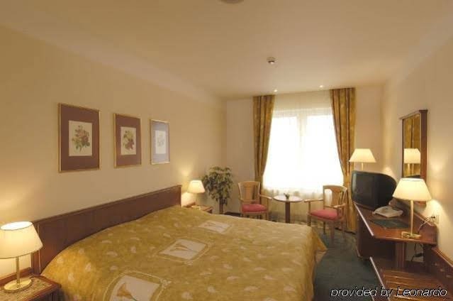 Фото Ea Hotel Rokoko