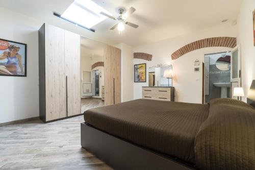 Фото House under the Towers