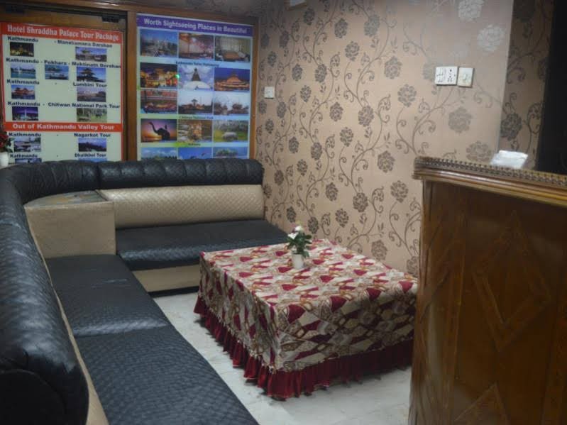 Фото Oyo 160 Hotel Shraddha Palace