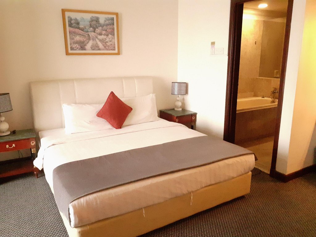 Фото Best Service Suites at Times Square