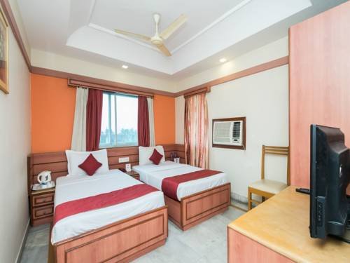 Фото Oyo 9182 Kings Crown Hotel