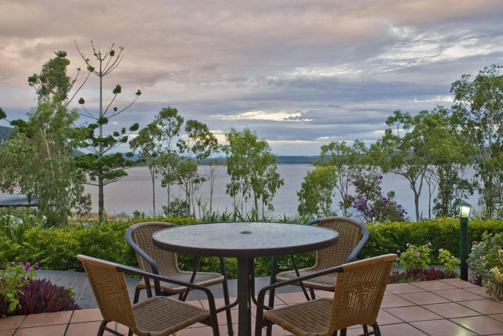 Hotel Tinaroo Lake Resort, Queensland, photo