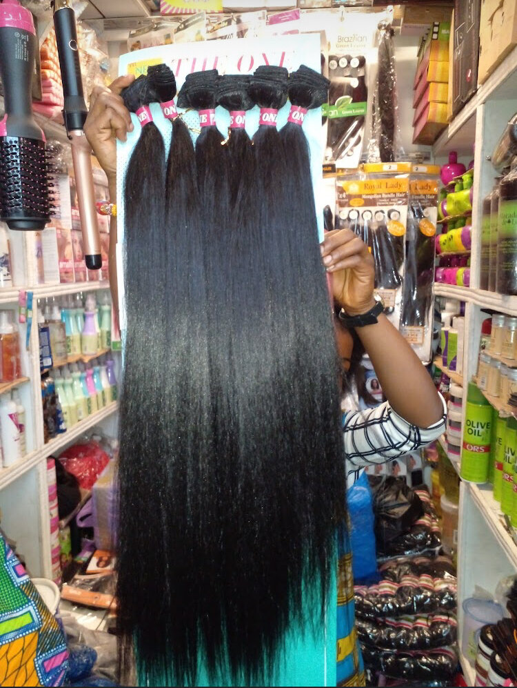 Hairdresser Wigs n All Gh, Kumasi, photo