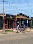 Liyya’s Beauty Lodge (Edward Akufo-Addo Road, 92), clothing store