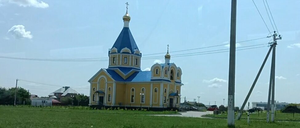 Православный храм Храм-часовня святителя Спиридона Тримифунтского, Белгородская область, фото